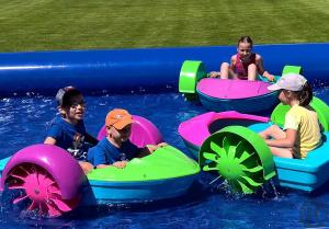 2-Power Paddler Miniboote mit Pool für Events und Veranstaltungen mieten