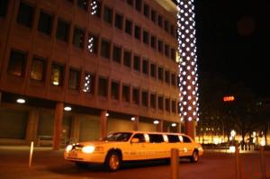 Discoshuttle in der Limousine - Mit viel Stil zur Party