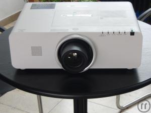 Panasonic Beamer PT EX600 incl Standardobjektiv, 6000Lumen XGA