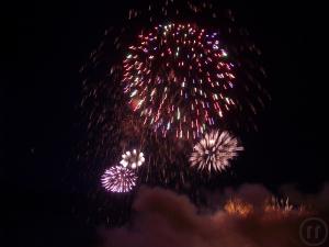 Ihr Feuerwerk zum selbstzünden!
Einfach Genial!
Professionell und kostengünstig ab € 380,00 netto