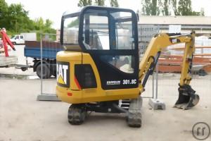 3-Minibagger von Hitachi und Cat