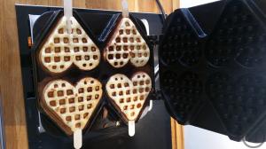 Herzwaffeln am Stil - Profi-Gusseisen-Waffeleisen