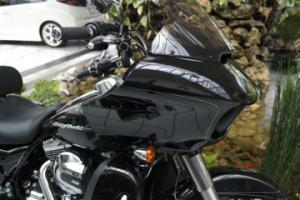 2-Harley-Davidson Road Glide Special