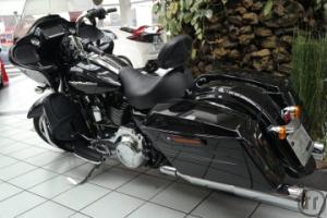 3-Harley-Davidson Road Glide Special