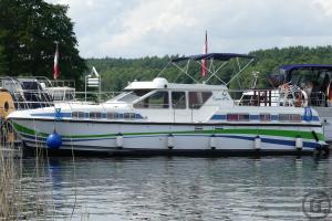 3-Tarpon 42 Trio Prestige Hausbootferien Führerscheinfrei auf die Mecklenburgische Seenplatten