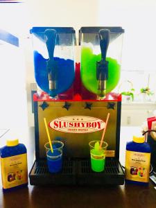 1-Slush Eis Maschine slusyboy Trinkeis Hüpfburgen, Riesendart uvm.