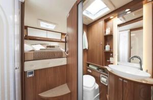 4-Wohnmobil  ADVTR 6.0 DF