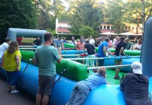 4-Fußball-XXL Riesenkicker - Menschlicher Kicker - Fußball Event - Sommerfest - Mensche...
