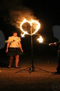 4-Feuerspucker zur Hochzeit, Geburtstag oder die Firmenfeier zuverlässig bestellen