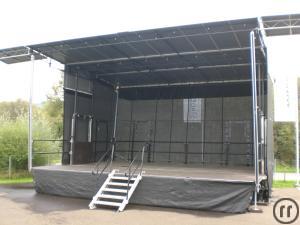 3-FreeSTAGE Medium V1.4 - 8 x 6m
Hier kann Technik rein - Dachlast für Technik bis zu 1,3 Ton...