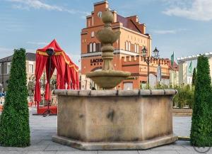 Brunnen - Märchenbrunnen - Etagen Brunnen