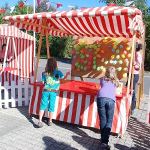 1-Spickerwerfen / Luftballondarten am nostalgischen Marktstand inkl. 19% MwSt.