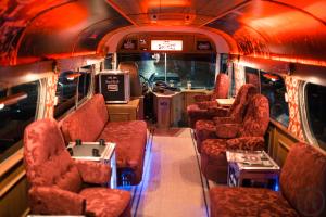 6-"Jim Beam Party-Bus"