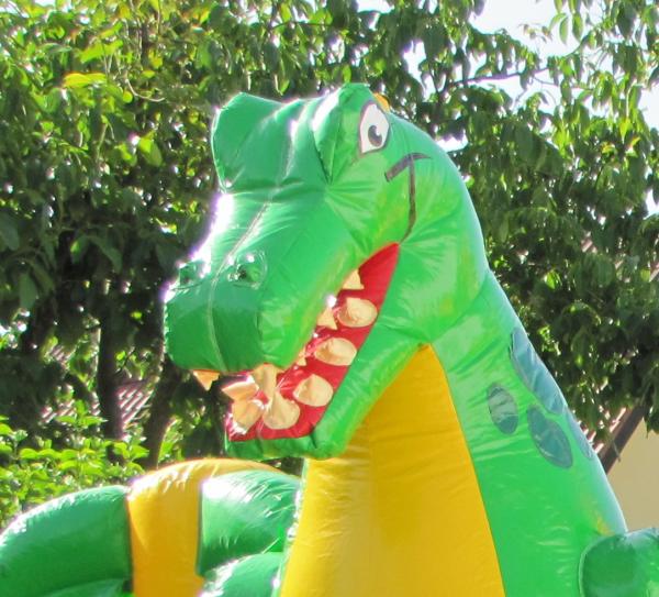 2-Hüpfburg Dino-Park mit Rutsche mieten für Ihre Veranstaltung
Ein Hingucker auf Ihrem Fest