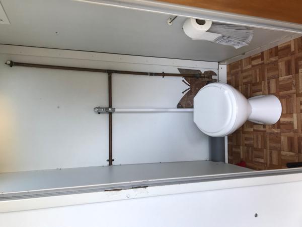 6-Toilettenwagen WC Wagen Anhänger Klowagen Toiletten Vermietung Container auf Fahrgestell