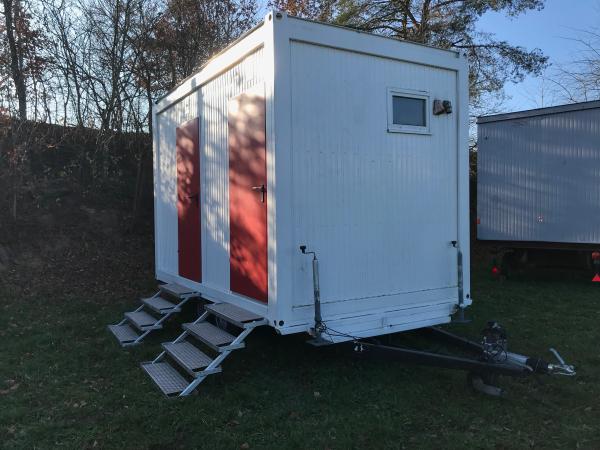 2-Toilettenwagen WC Wagen Anhänger Klowagen Toiletten Vermietung Container auf Fahrgestell