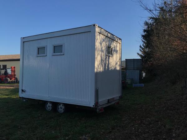 3-Toilettenwagen WC Wagen Anhänger Klowagen Toiletten Vermietung Container auf Fahrgestell