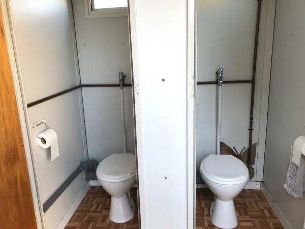 5-Toilettenwagen WC Wagen Anhänger Klowagen Toiletten Vermietung Container auf Fahrgestell