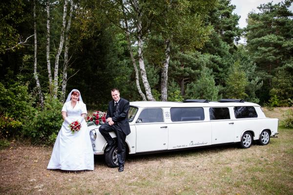 4-Trabi Limousine Hochzeitstrabant, Stretchtrabi Hochzeitsauto, Trabant Oldtimer für Ihre Hoch...