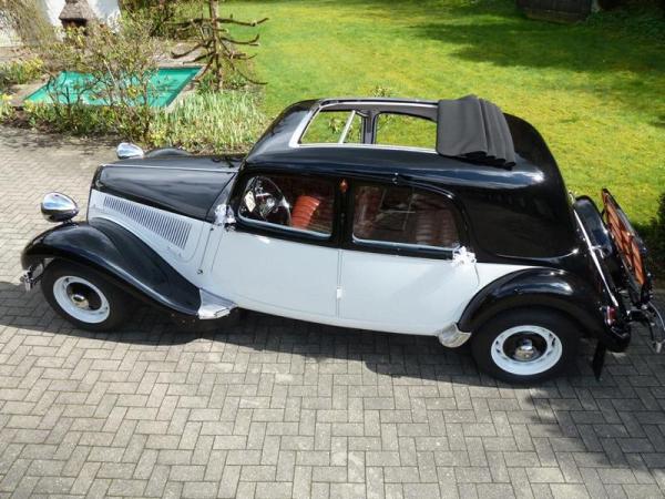 Hochzeitsauto Desirée mit Chauffeur, Citroen Oldtimer 11CV; Hochzeit Fahrzeug, Oldtimervermietung