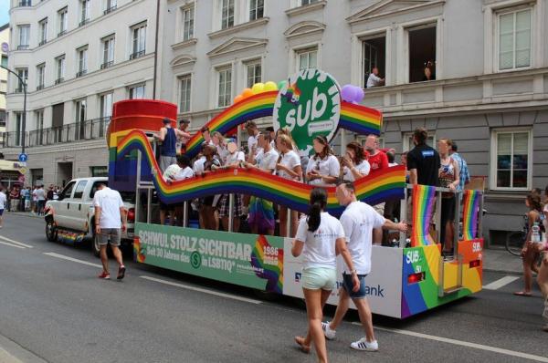 1-Paradewagen / Sonderfahrzeug / Showtruck / Parade Lkw / Musiktruck / Paradenfahrzeug