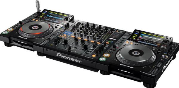 DJ Pack I -1 x DJM 900nxs+ 2 x CDJ 2000nxs - Der Industriestandard von Pioneer - Umfassend ausgestat