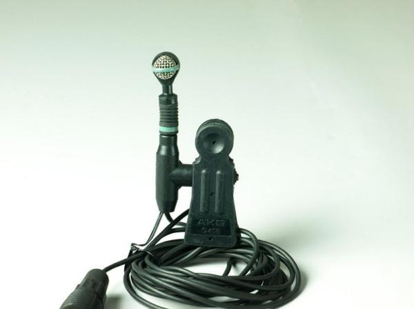 1-AKG C 408 - High End Percussion Clip Mikrofon für Aufnahme und Beschallung