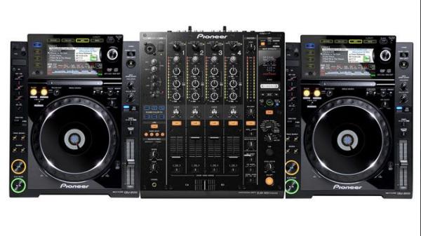 DJ Pack II -1 x DJM 900 nexus + 2 x CDJ 2000 - Der Komplettset für Profis