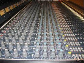 1-Soundcraft 8000 FOH und Monitor Mischpult