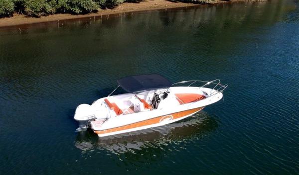 2-selber Motorboot fahren auf dem Rhein