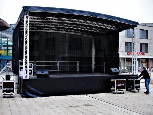 5-Mobile Rundbogen Bühne - Anhängerbühne - PROFIL MOBIL STAGE TRAILER 8X6M ECO