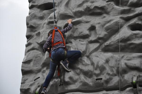 2-Kletterwand, Kletterberg, Kletterturm mieten