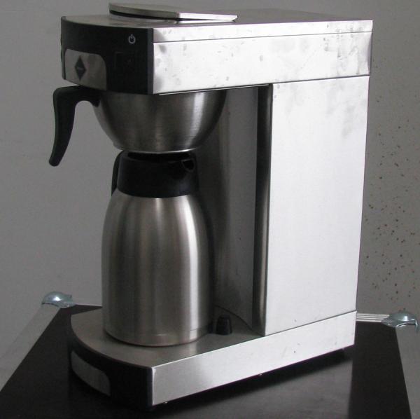 1-Kaffeemaschine 2 mit Thermoskannen