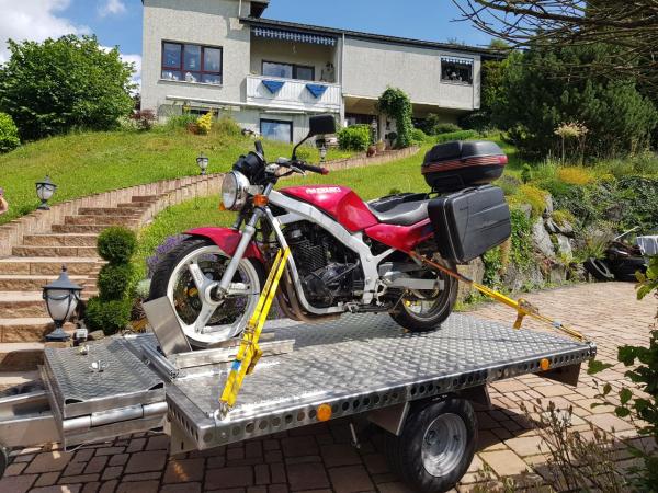 6-Motorradanhänger 1-2 750 kg XS gebremst mit 100er Zulassung