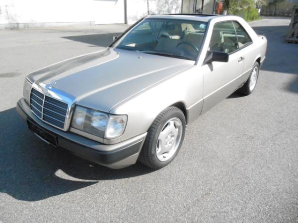 Mercedes Benz 300 CE W124