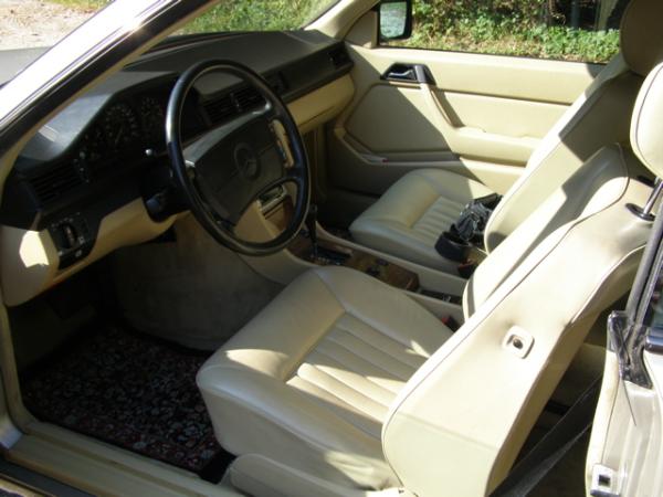 4-Mercedes Benz 300 CE W124