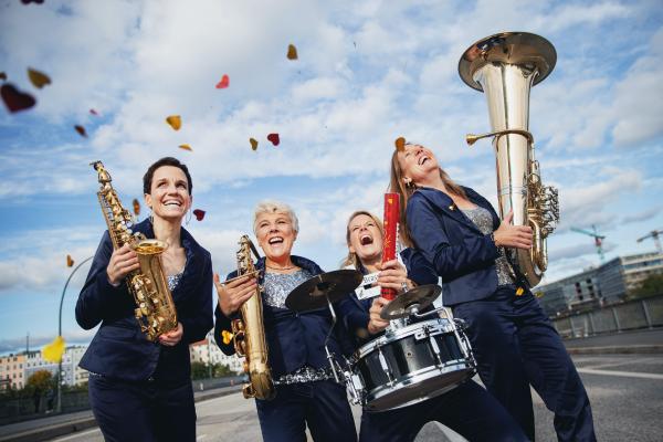 4-BrassAppeal macht glücklich - witzig weiblich wunderbar!