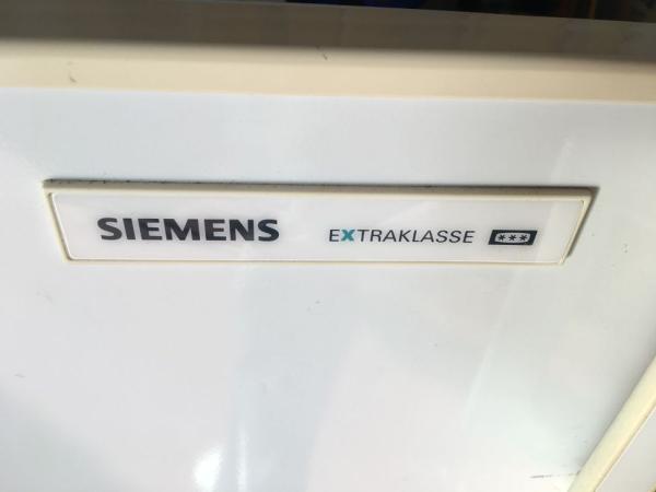 2-Kühlschrank Siemens Extraklasse mit Gefrierfach