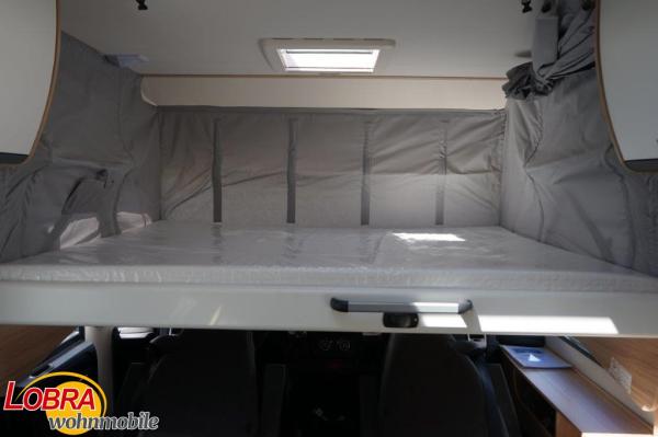 6-SUNLIGHT I68 Vollintergiertes Wohnmobil für 4 Personen mit SAT-Anlage+TV