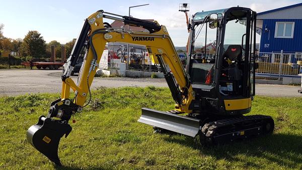 1-YANMAR ViO26 Bagger 2,665t Breite: 1500 mm