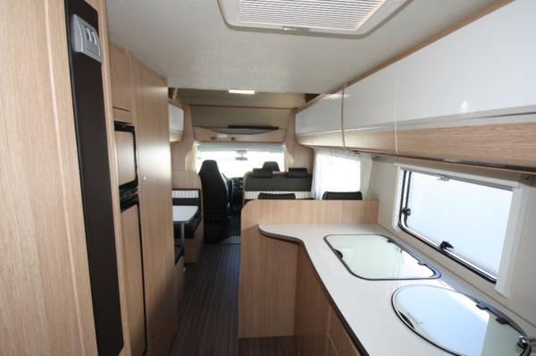 4-Wohnmobil Alkoven Etagenbett Sunlight A72