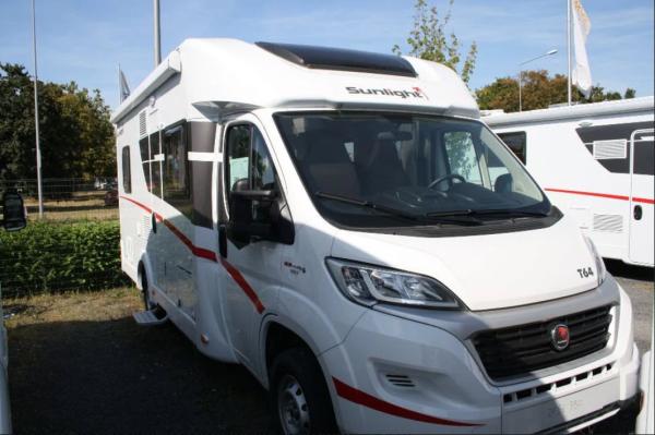 1-Wohnmobil Teilintegriert mit Doppelbett, Sunlight T64 ohne Hubbett