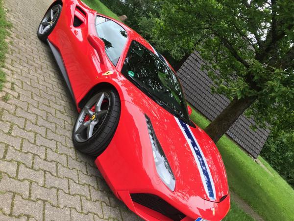 1-Ferrari 488 oder California T ab 99,-- € selbst fahren