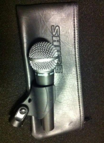1-Mikrofon SM 58 von Shure