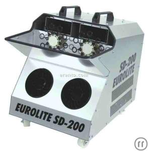 3-Seifenblasenmaschine Eurolite SD-200 inkl. 5L Fluid