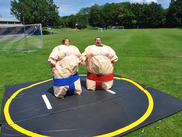 2-Sumo Wrestling / Sumo Ringen / Sumo Fatsuit