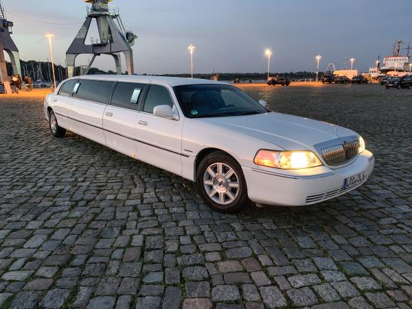 1-Stretchlimousine mieten mit Chauffeur Hochzeitslimousine Limousinenservice Deutschlandweit