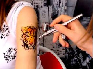2-Airbrush Tattoos