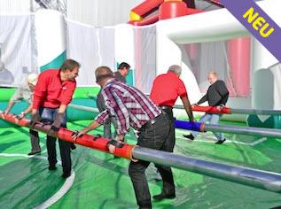 2-Profi Menschenkicker für 12 Personen