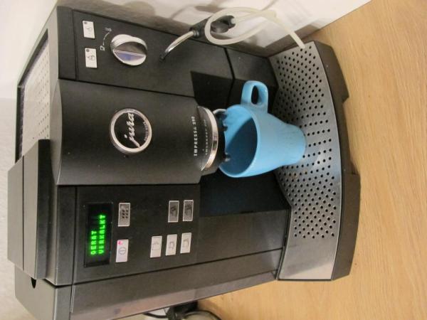 4-Jura S90 Kaffeevollautomat